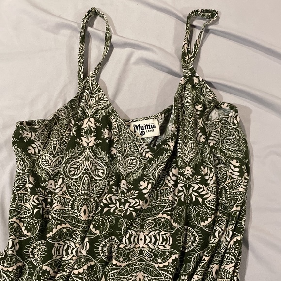 Romper - Picture 3 of 3